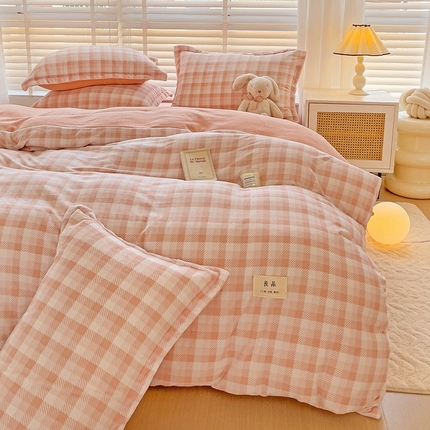 91家纺网 家纺一手货源 找家纺 （总）简一 2025新款牛奶绒无印风ins风方格系列-四件套