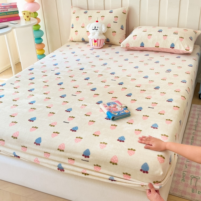 91家纺网 家纺一手货源 找家纺  星座家纺 2025新款小清新牛奶绒单床笠 小萝卜