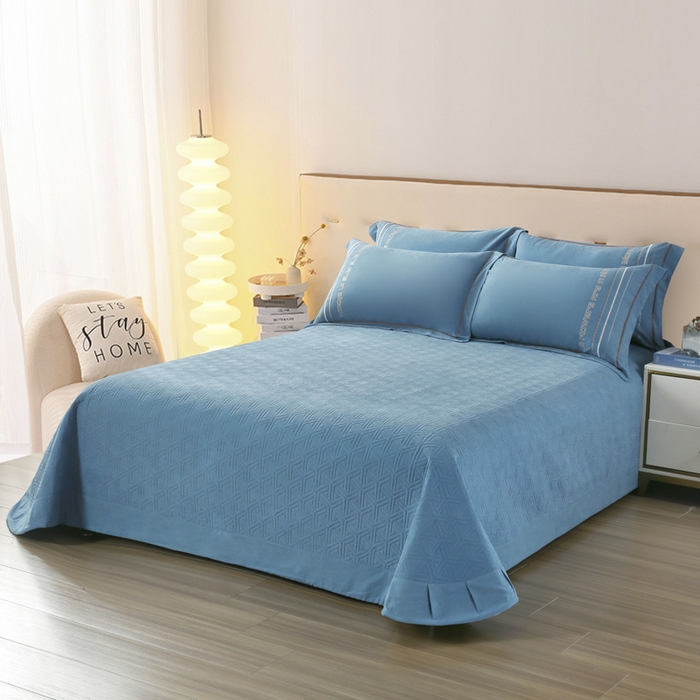 91家纺网 家纺一手货源 找家纺 OL家纺 2024新款磨毛暖绒床盖夹棉四件套刺绣轻奢风 海洋蓝