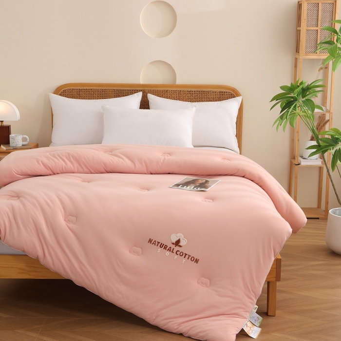 91家纺网 家纺一手货源 找家纺 棉造家居 2024新款A类全棉新疆棉花被针织棉绗缝春秋冬被子 玉色