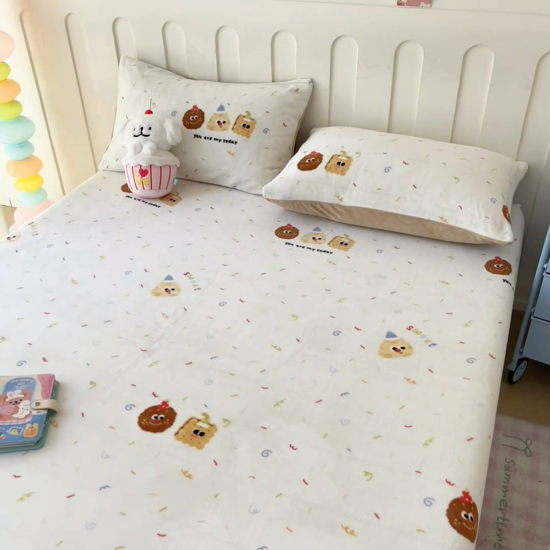 91家纺网 家纺一手货源 找家纺  星座家纺 2025新款小清新牛奶绒单床笠 曲奇饼干