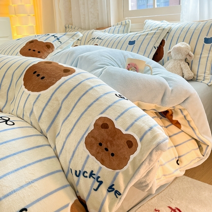 91家纺网 家纺一手货源 找家纺 （总）2024新款高克重牛奶绒四件套-自然光