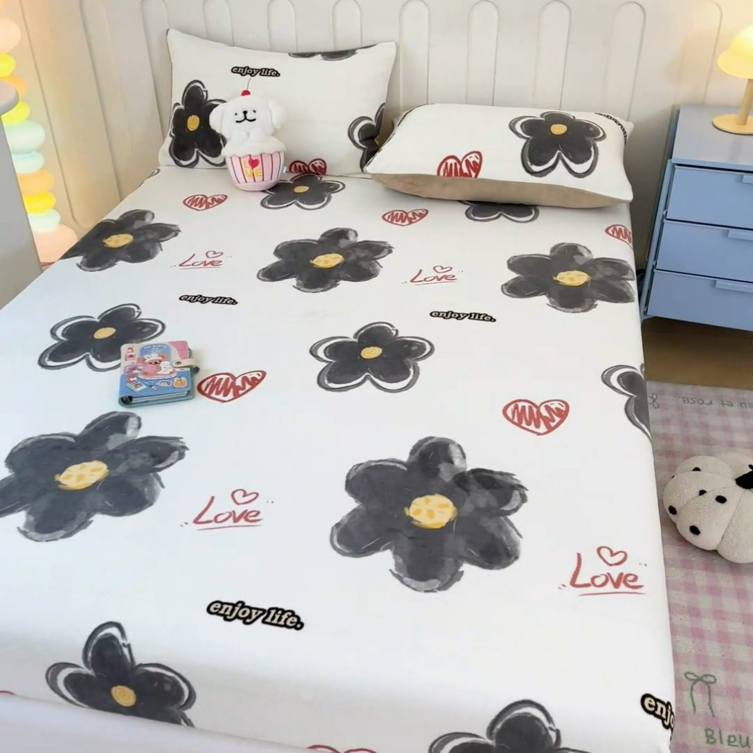 91家纺网 家纺一手货源 找家纺  星座家纺 2025新款小清新牛奶绒单床笠 爱心花朵