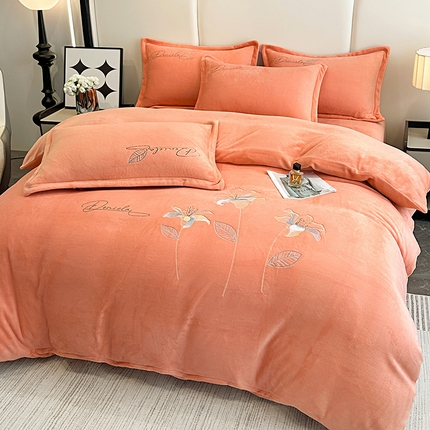 91家纺网 家纺一手货源 找家纺 （总）陌乘坊家纺 2024新款高克重牛奶绒刺绣四件套-百合系列