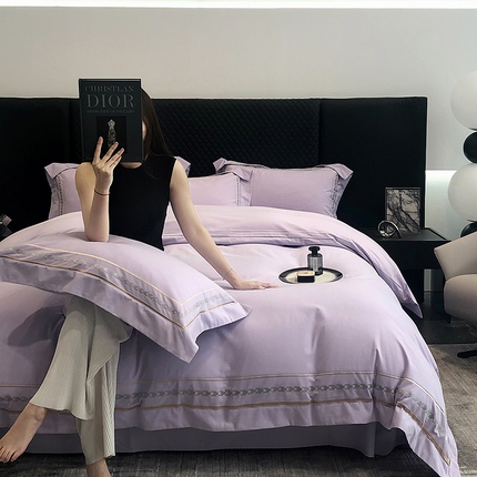 91家纺网 家纺一手货源 找家纺 家居1号家纺 2024新款加厚全棉磨毛宽边刺绣拼角四件套-维多利 维多利 糖果紫