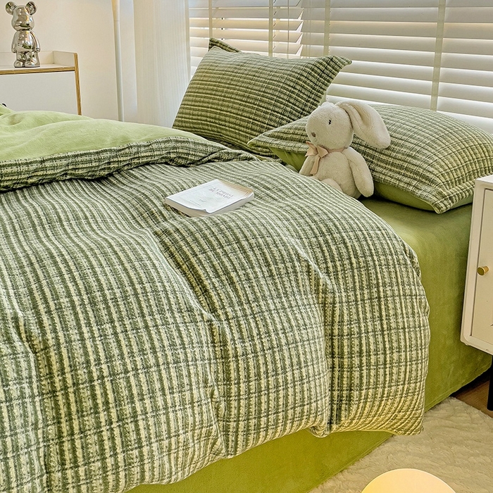 91家纺网 家纺一手货源 找家纺 简一 2025新款牛奶绒无印风ins风方格系列-四件套 小香风荆棘-深绿