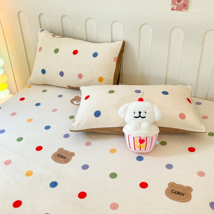 91家纺网 家纺一手货源 找家纺  星座家纺 2025新款小清新牛奶绒单床笠 波点小熊