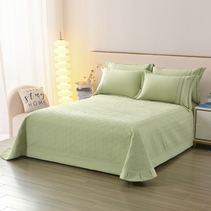 91家纺网 家纺一手货源 找家纺 OL家纺 2024新款磨毛暖绒床盖夹棉四件套刺绣轻奢风 苹果绿