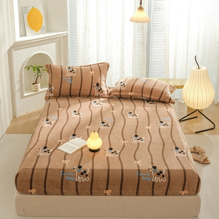 91家纺网 家纺一手货源 找家纺 （总）2025新款200g加厚超柔牛奶绒印花保暖床笠