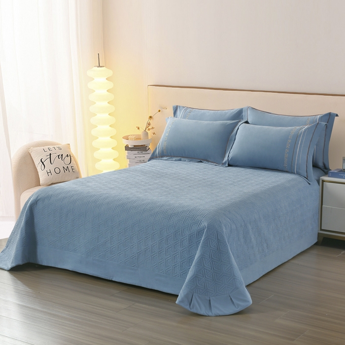 91家纺网 家纺一手货源 找家纺 OL家纺 2024新款磨毛暖绒床盖夹棉四件套刺绣轻奢风 冰蓝色