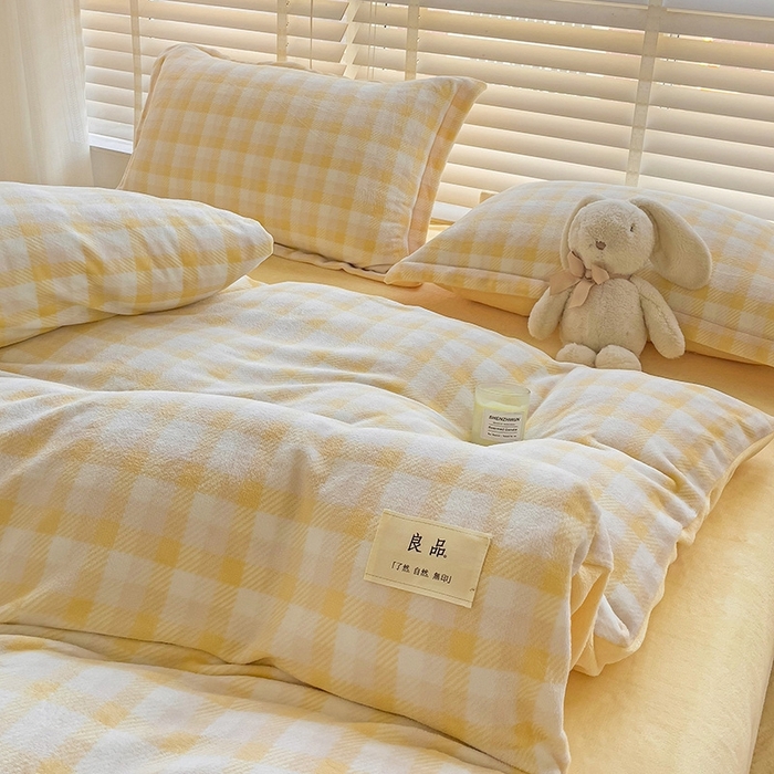 91家纺网 家纺一手货源 找家纺 简一 2025新款牛奶绒无印风ins风方格系列-四件套 无印风方格方格-浅黄