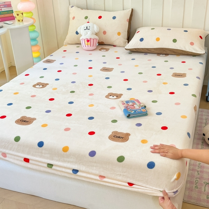 91家纺网 家纺一手货源 找家纺  星座家纺 2025新款小清新牛奶绒单床笠 波点小熊