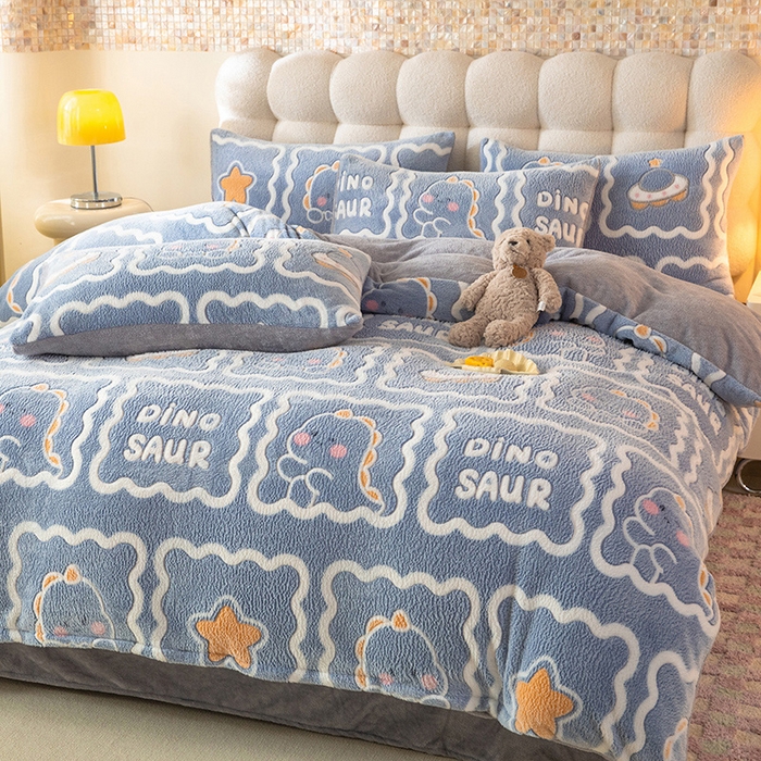 91家纺网 家纺一手货源 找家纺 慕梵家居 2024新款雪花绒卡通四件套 恐龙蓝