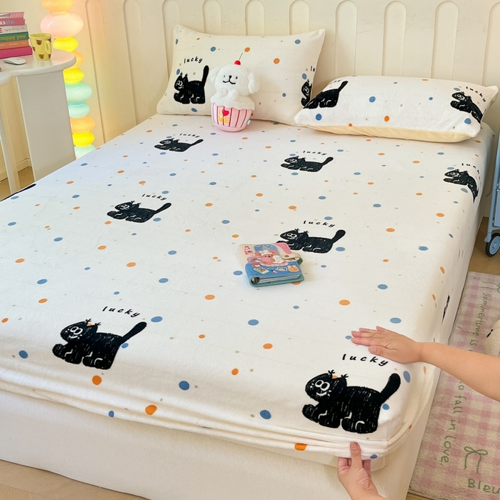 91家纺网 家纺一手货源 找家纺  星座家纺 2025新款小清新牛奶绒单床笠 炫酷小猫