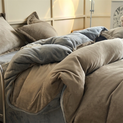 91家纺网 家纺一手货源 找家纺 （总）兰紫橙家纺 2025新款加厚保暖纯色双拼牛奶绒四件套