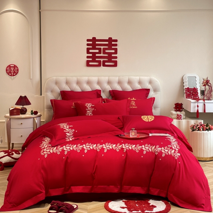 91家纺网 家纺一手货源 找家纺 欧乐蒂 2025新款亲肤棉婚庆刺绣四件套系列 秘密花园