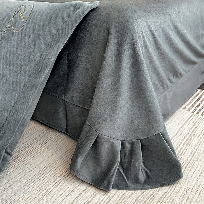 91家纺网 家纺一手货源 找家纺 陌乘坊家纺 2024新款高克重牛奶绒刺绣四件套-百合系列 百合-高级灰