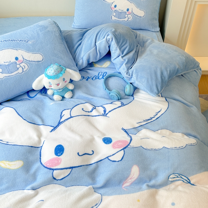 91家纺网 家纺一手货源 找家纺 孩子王家纺 2024新款正版授权三丽鸥库洛米大版卡通学生宿舍双面加厚牛奶绒系列四件套--提供买家秀 欢乐大耳狗