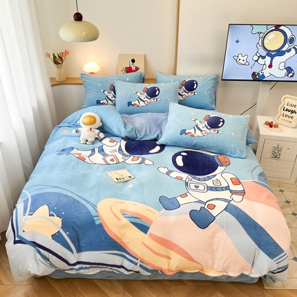 91家纺网 家纺一手货源 找家纺 （总）孩子王家纺 2025新款专版花色太空人大版卡通学生宿舍双面加厚牛奶绒系列四件套--提供买家秀