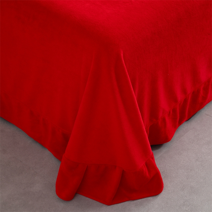 91家纺网 家纺一手货源 找家纺 优姿家纺 2025新款全消光10斤牛奶绒宽边绣花保暖四件套 花季-大红