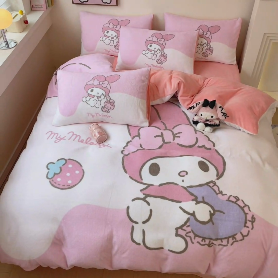 91家纺网 家纺一手货源 找家纺 孩子王家纺 2024新款正版授权三丽鸥库洛米大版卡通学生宿舍双面加厚牛奶绒系列四件套--提供买家秀 少女美乐蒂