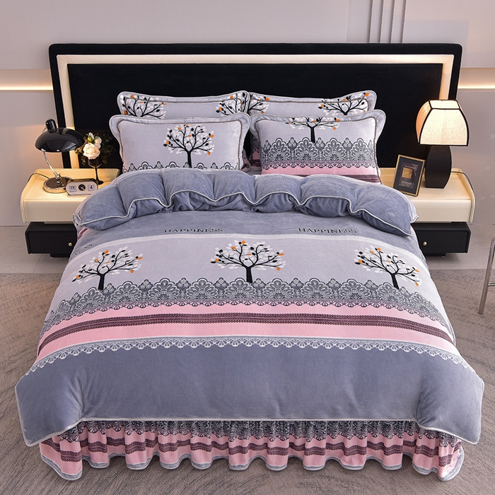 91家纺网 家纺一手货源 找家纺 佳品居 2025新款8斤床裙款牛奶绒四件套 幸福树