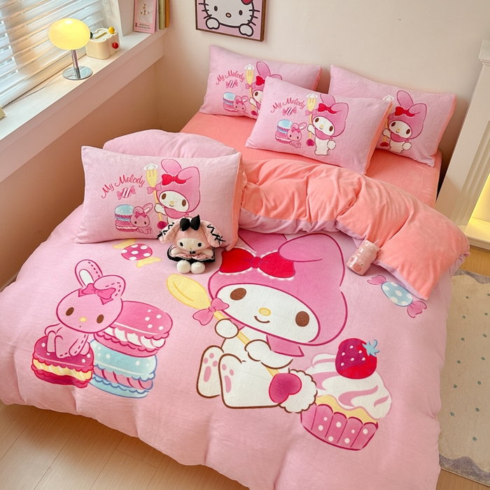 91家纺网 家纺一手货源 找家纺 孩子王家纺 2024新款正版授权三丽鸥库洛米大版卡通学生宿舍双面加厚牛奶绒系列四件套--提供买家秀 蛋糕美乐蒂