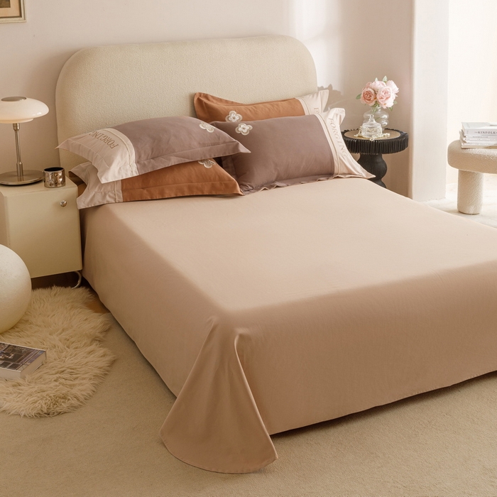 91家纺网 家纺一手货源 找家纺 艾莱家纺 2024新款A类长绒棉条纹提花加厚柔顺磨毛四件套--锦秋系列 锦秋-红咖色