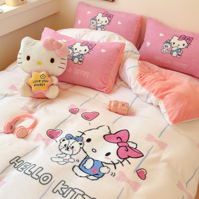 91家纺网 家纺一手货源 找家纺 孩子王家纺 2024新款正版授权三丽鸥库洛米大版卡通学生宿舍双面加厚牛奶绒系列四件套--提供买家秀 爱心kt