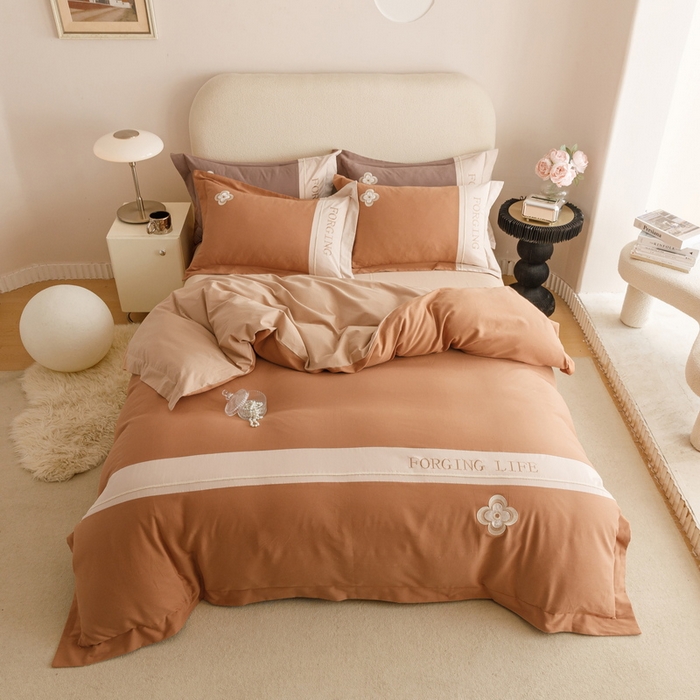 91家纺网 家纺一手货源 找家纺 艾莱家纺 2024新款A类长绒棉条纹提花加厚柔顺磨毛四件套--锦秋系列 锦秋-焦糖色