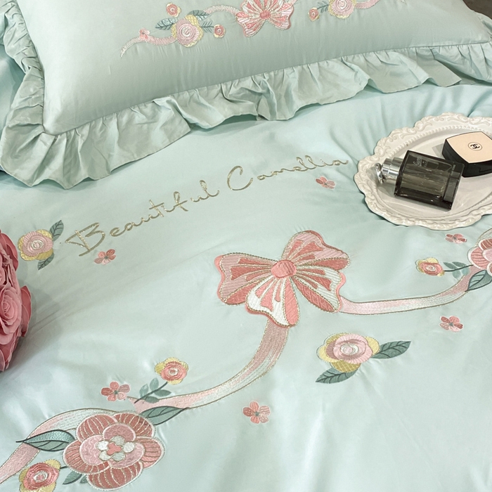 91家纺网 家纺一手货源 找家纺 金麦家纺 2024新款全棉刺绣花边系列四件套 梦蝶绿