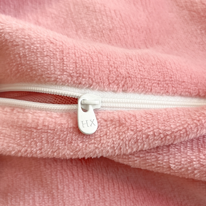 91家纺网 家纺一手货源 找家纺 绘萱家居 2025新款高克重雕花雕印纯色牛奶绒四件套双拼法莱绒珊瑚绒 雕印郁金香-粉