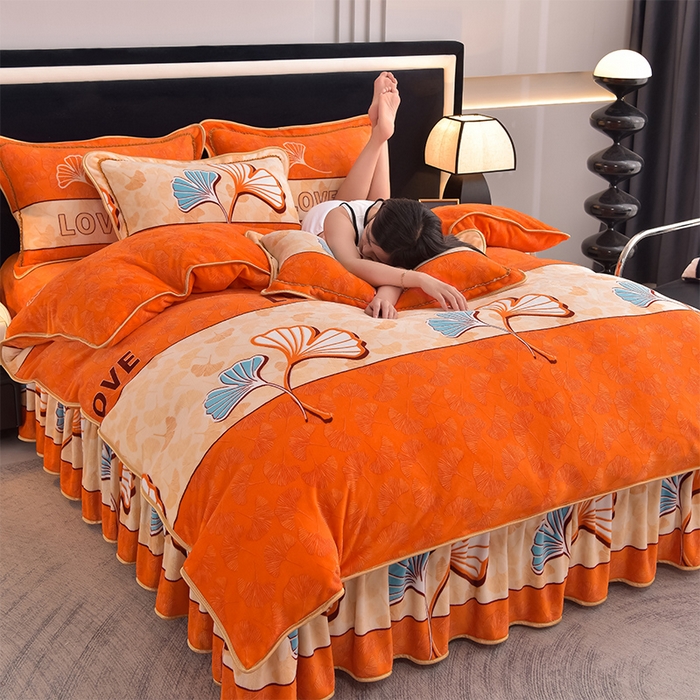 91家纺网 家纺一手货源 找家纺 佳品居 2025新款8斤床裙款牛奶绒四件套 叶语风情桔