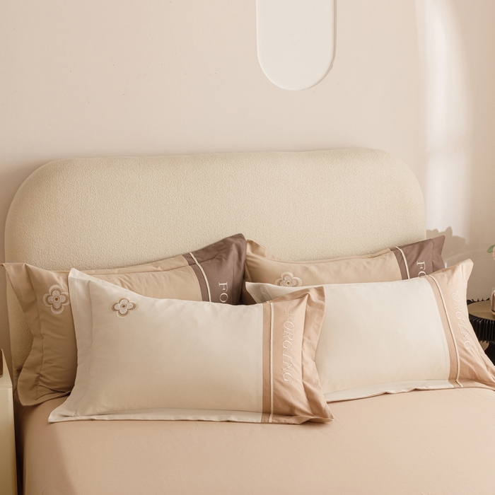 91家纺网 家纺一手货源 找家纺 艾莱家纺 2024新款A类长绒棉条纹提花加厚柔顺磨毛四件套--锦秋系列 锦秋-可可奶