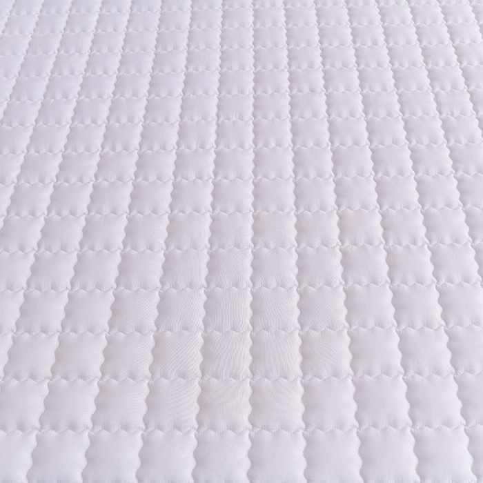 91家纺网 家纺一手货源 找家纺 艾裙海 2025新款90克磨毛夹棉绗缝床裙 米白色