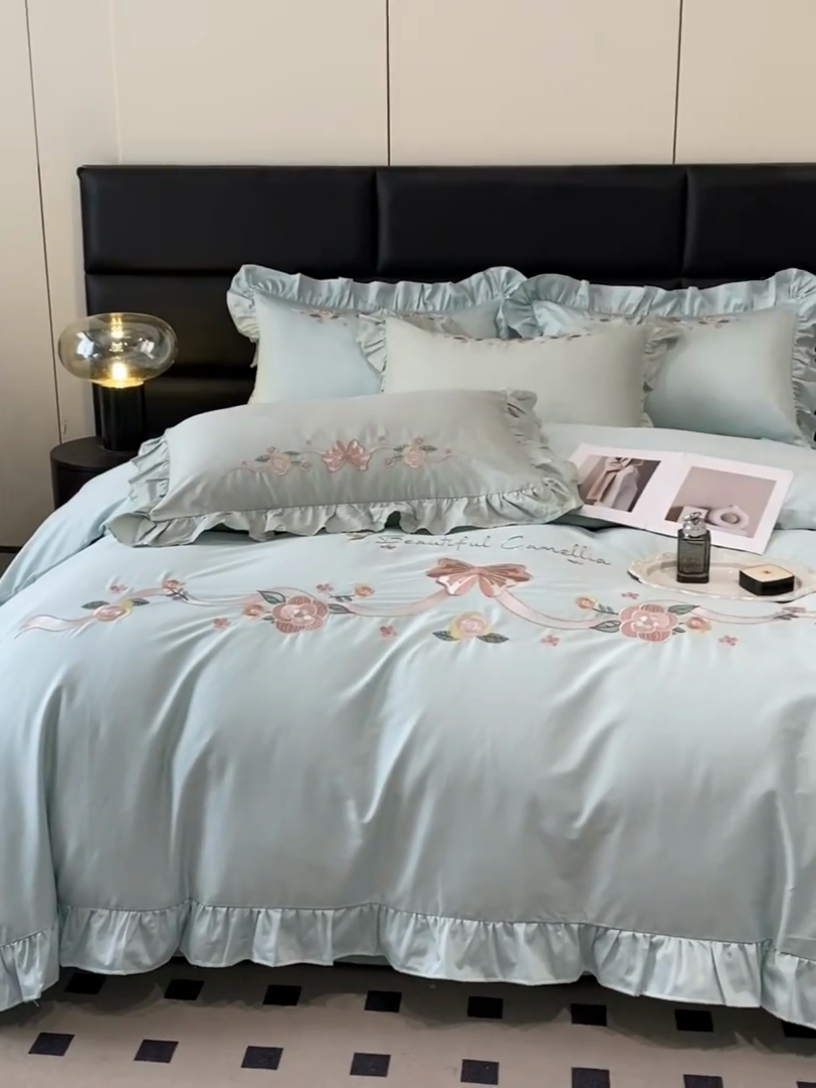 91家纺网 家纺一手货源 找家纺 金麦家纺 2024新款全棉刺绣花边系列四件套 梦蝶绿