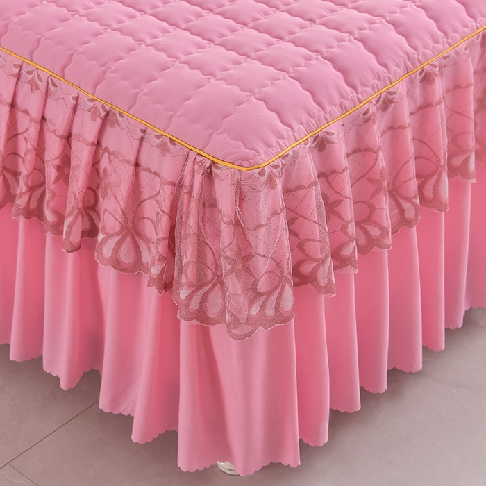 91家纺网 家纺一手货源 找家纺 艾裙海 2025新款90克磨毛夹棉绗缝床裙 粉色