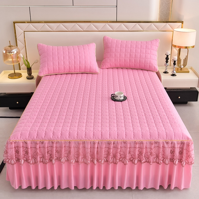 91家纺网 家纺一手货源 找家纺 艾裙海 2025新款90克磨毛夹棉绗缝床裙 粉色