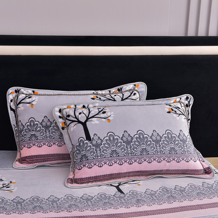 91家纺网 家纺一手货源 找家纺 佳品居 2025新款8斤床裙款牛奶绒四件套 幸福树