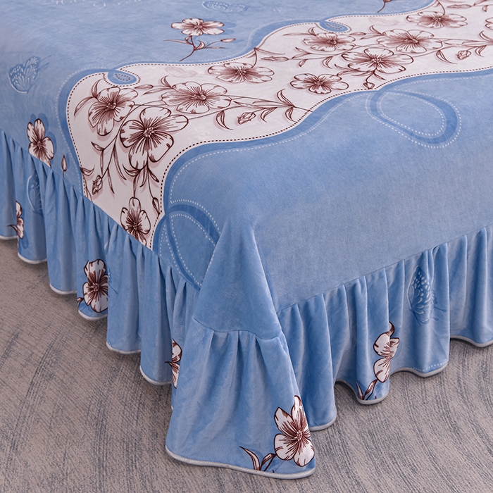 91家纺网 家纺一手货源 找家纺 佳品居 2025新款8斤床裙款牛奶绒四件套 蝶恋花蓝