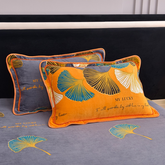 91家纺网 家纺一手货源 找家纺 佳品居 2025新款8斤床裙款牛奶绒四件套 幸福美满