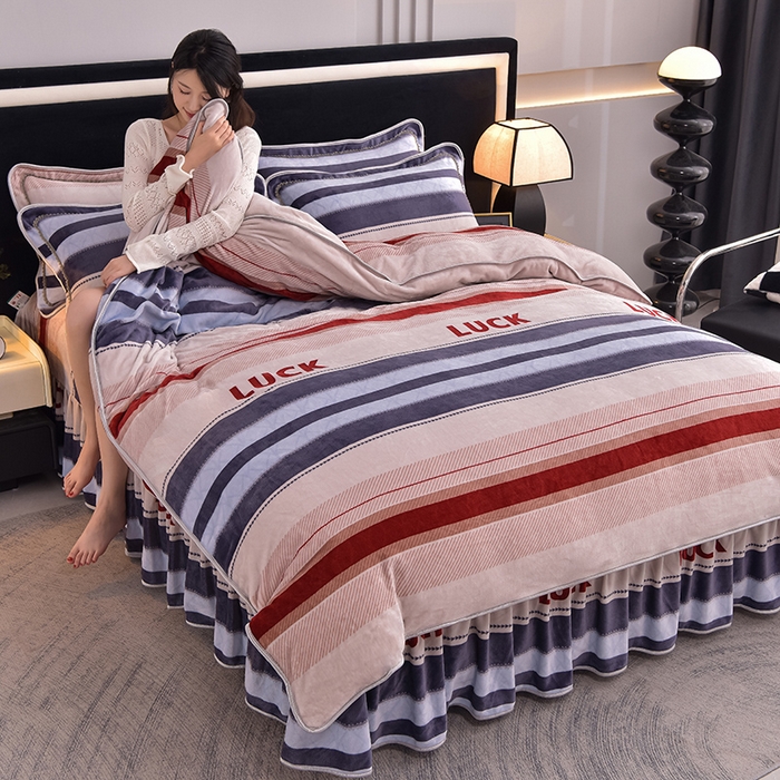 91家纺网 家纺一手货源 找家纺 佳品居 2025新款8斤床裙款牛奶绒四件套 时光印象