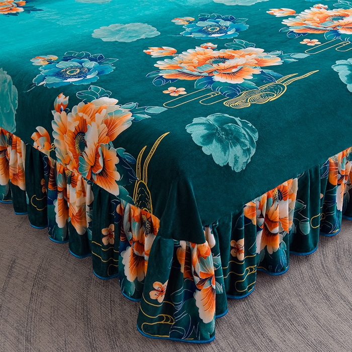 91家纺网 家纺一手货源 找家纺 佳品居 2025新款8斤床裙款牛奶绒四件套 闭花羞月