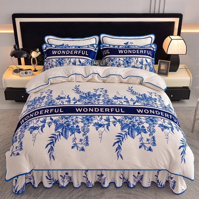 91家纺网 家纺一手货源 找家纺 佳品居 2025新款8斤床裙款牛奶绒四件套 恋佳人