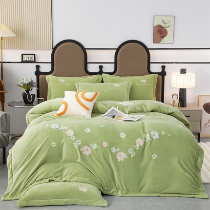 优姿家纺 2025新款全消光10斤牛奶绒宽边绣花保暖四件套 花季-抹茶绿