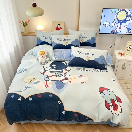 91家纺网 家纺一手货源 找家纺 孩子王家纺 2025新款专版花色太空人大版卡通学生宿舍双面加厚牛奶绒系列四件套--提供买家秀 星际征程