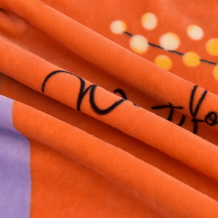 91家纺网 家纺一手货源 找家纺 佳品居 2025新款8斤床裙款牛奶绒四件套 金枝玉叶