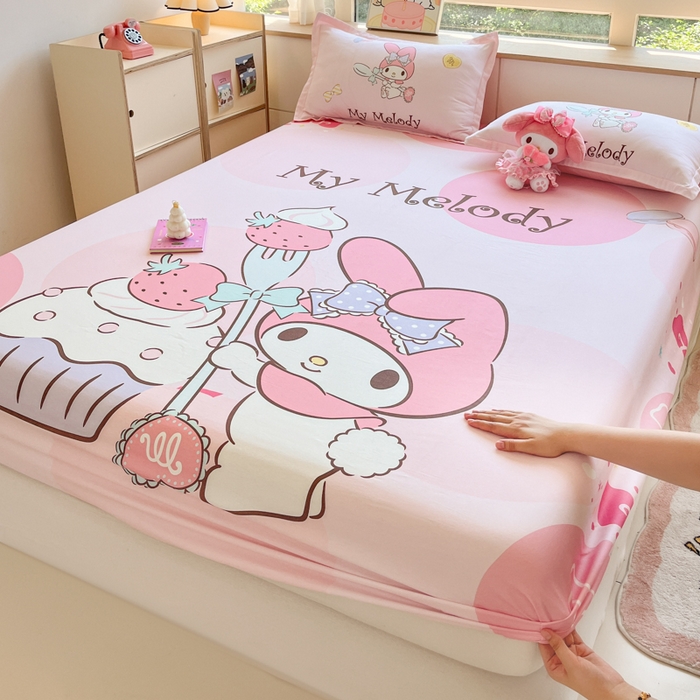 91家纺网 家纺一手货源 找家纺 博雅 2024新款三丽鸥全棉大版印花床笠系列 全棉大版-蛋糕美乐蒂