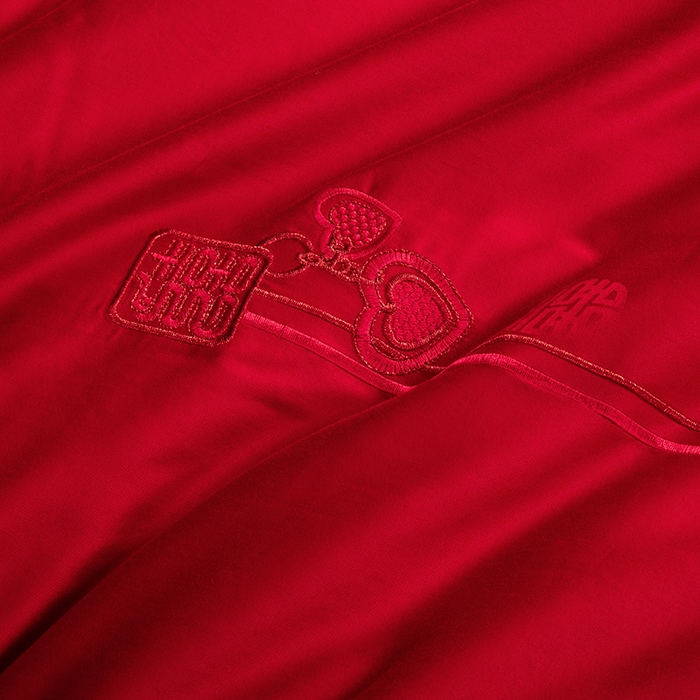 91家纺网 家纺一手货源 找家纺 张公子婚庆馆 2025新款舒适长绒棉婚庆系列四件套 花开富贵（金）