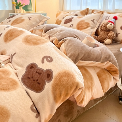 91家纺网 家纺一手货源 找家纺 （总）2024新款高克重牛奶绒四件套-夜景